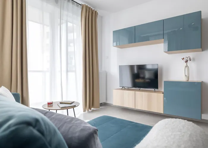 Glow - Arena Letnica グダニスク